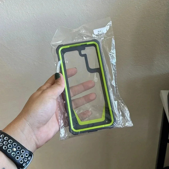 Galaxy S21 Protective Cover | Gray and Green - Picture 8 of 8